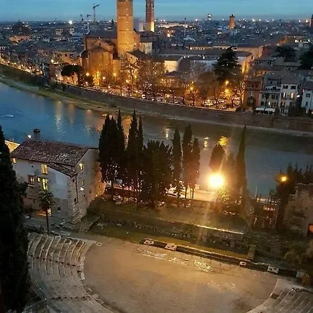 Elsa Apartman *